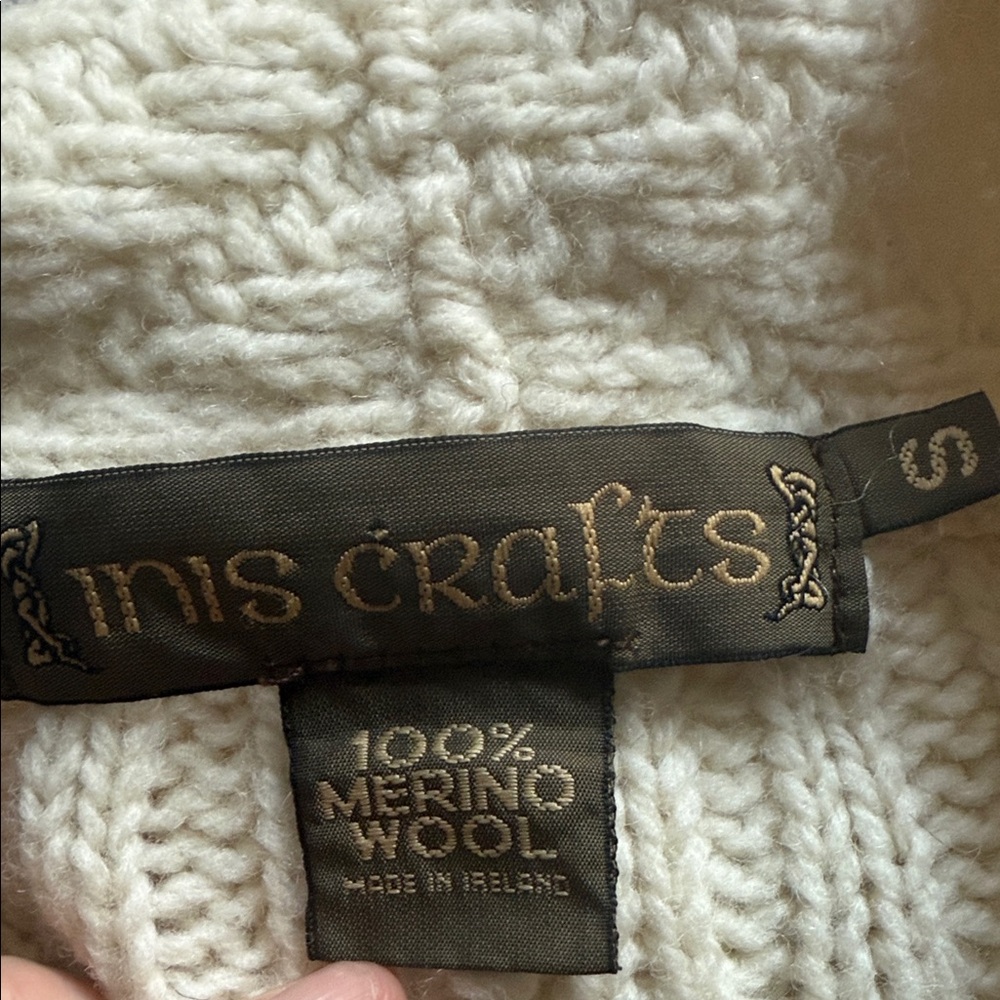 Vintage Merino Wool Cream Cable Knit Sweater - Picture 5 of 5